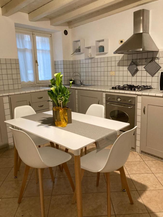 Casapiedicastello Apartment Castelnuovo del Garda Luaran gambar